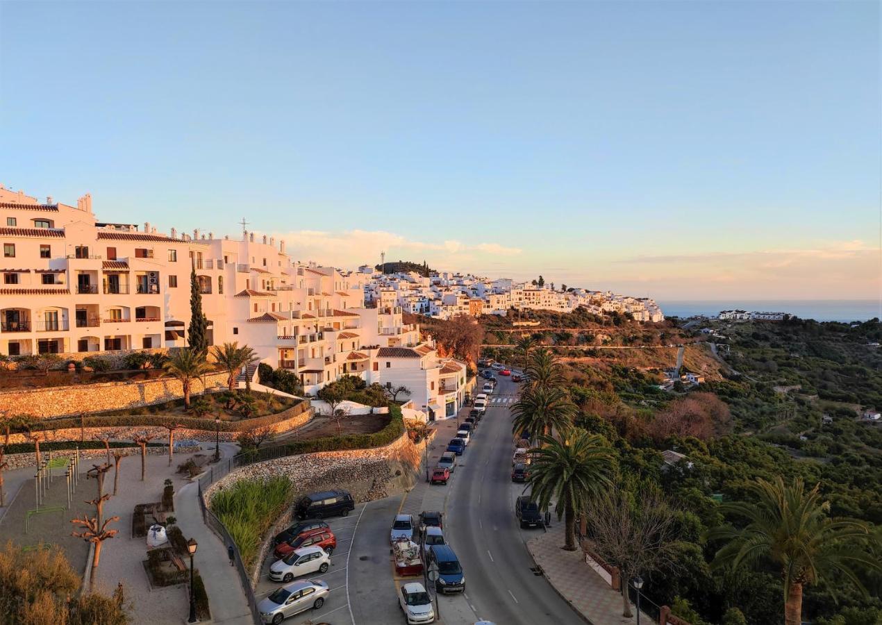 Lovely 2 Bedroom Apartment With Sea View, Frigiliana Luaran gambar