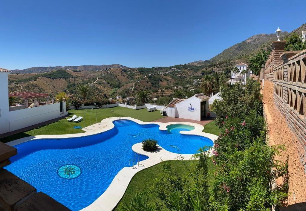 Lovely 2 Bedroom Apartment With Sea View, Frigiliana Luaran gambar